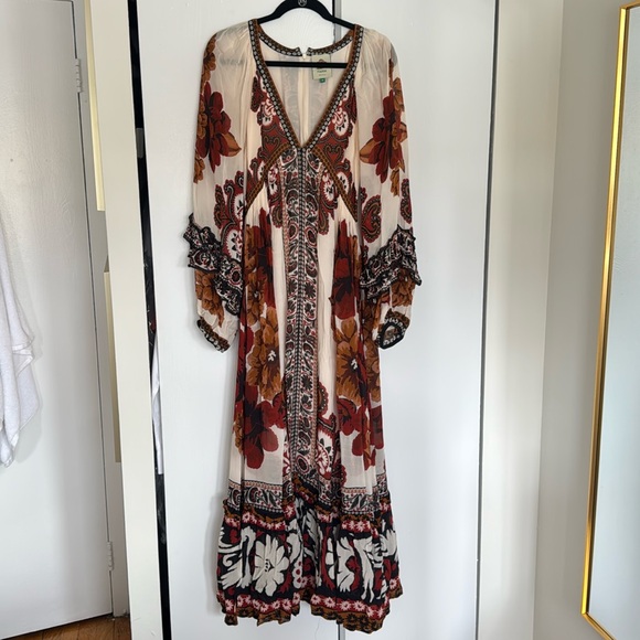 FARM Rio Dresses & Skirts - Farm Rio Long Sleeve Maxi Dress